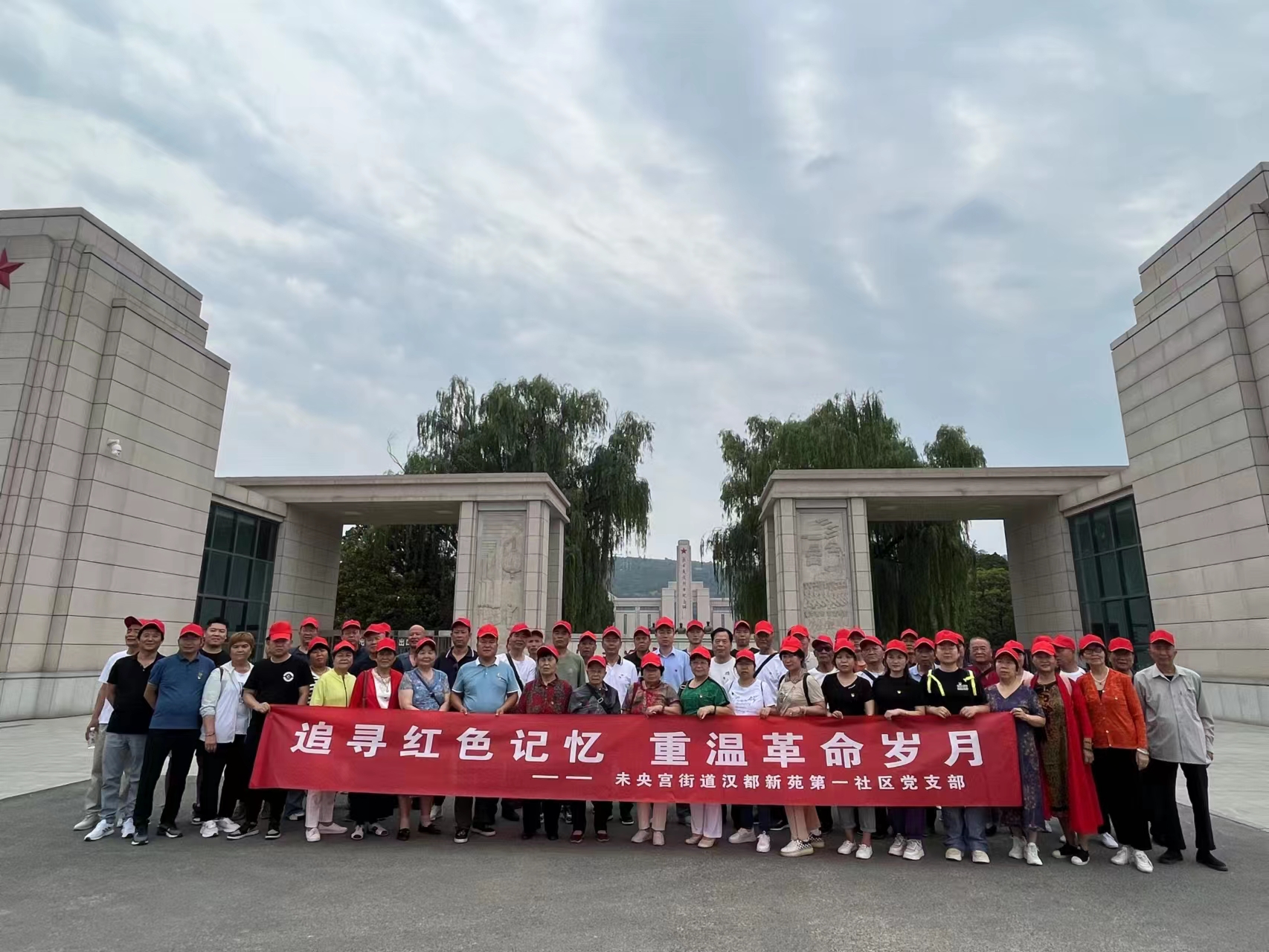 2c8e5e52a69c65d0db26e4ee2d5f181.jpg 2c8e5e52a69c65d0db26e4ee2d5f181.jpg